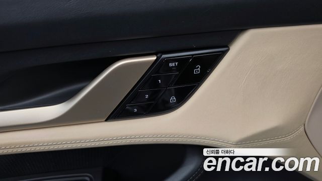 Porsche Taycan 2021 — photo 24