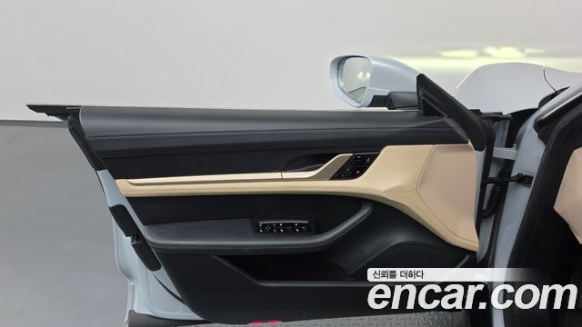 Porsche Taycan 2021 — photo 14