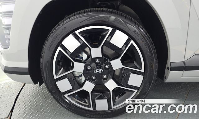 Hyundai Kona 2025 — photo 5