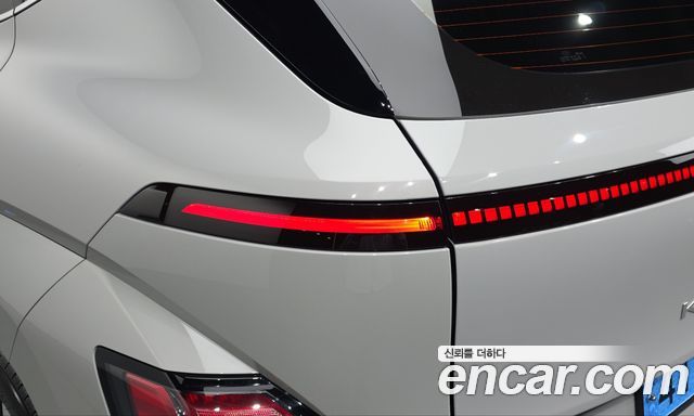 Hyundai Kona 2025 — photo 9