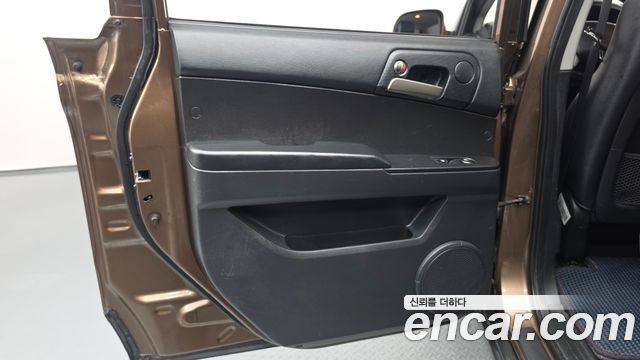 KG Mobility KORANDO 2015 — photo 15