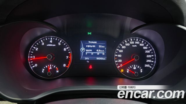 Kia K5 2018 — photo 8