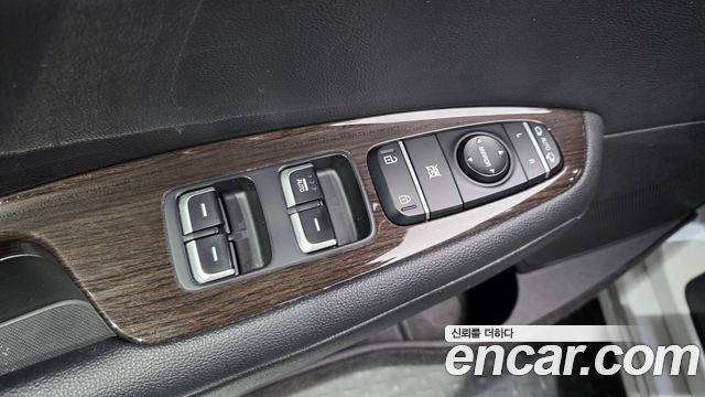 Kia K5 2018 — photo 18