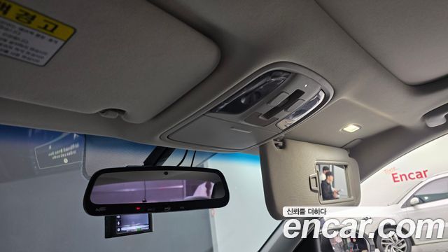 Kia K5 2018 — photo 19