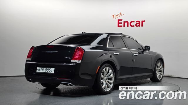 Chrysler 300C 2015 — photo 2