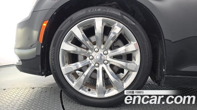 Chrysler 300C 2015 — photo 5