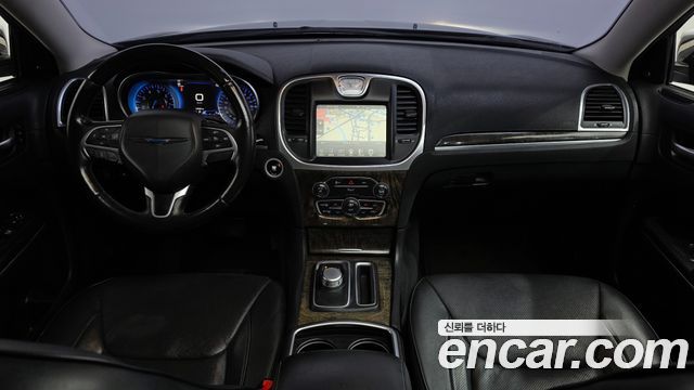 Chrysler 300C 2015 — photo 7
