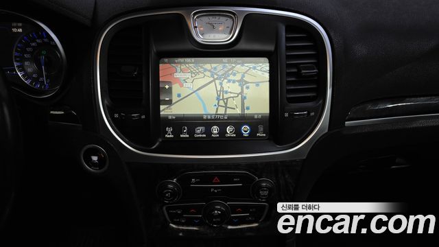 Chrysler 300C 2015 — photo 14