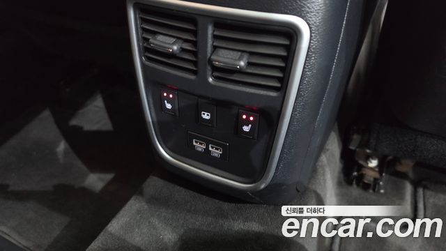 Chrysler 300C 2015 — photo 18