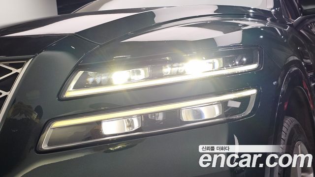 Genesis GV80 2022 — photo 8