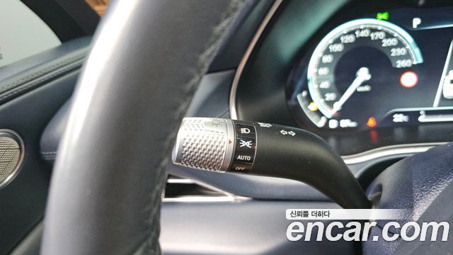 Genesis GV80 2022 — photo 30