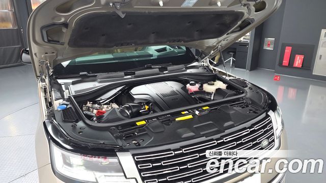 Land Rover Range Rover 2026 — photo 6