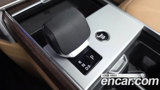 Land Rover Range Rover 2026 — photo 9