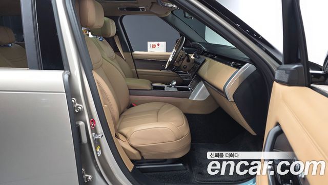 Land Rover Range Rover 2026 — photo 11