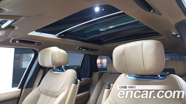 Land Rover Range Rover 2026 — photo 19