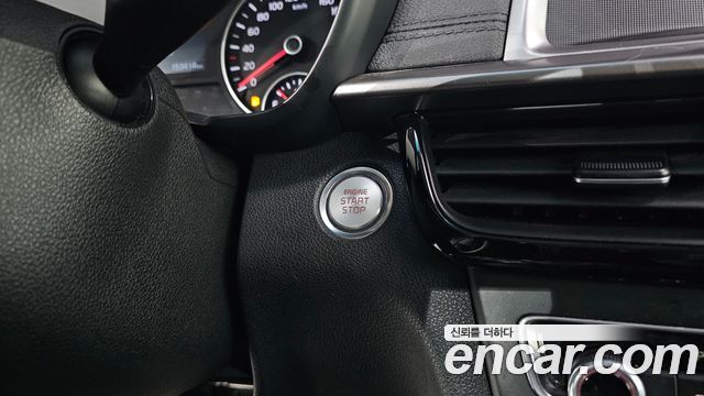 Kia K5 2019 — photo 22