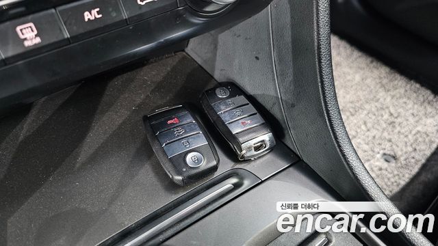 Kia K5 2019 — photo 29