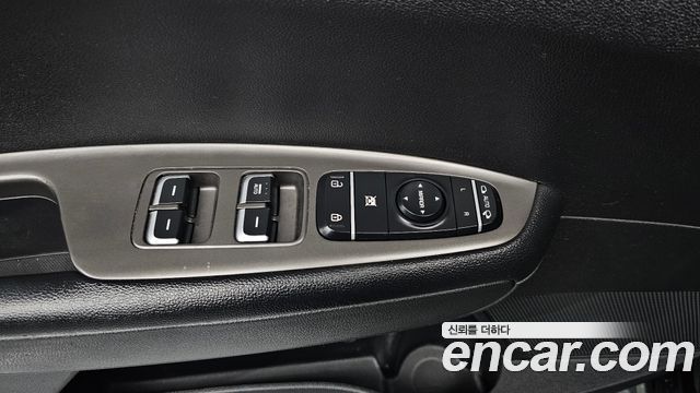 Kia K5 2019 — photo 30