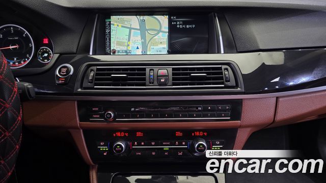 BMW 5-Series 2016 — photo 15