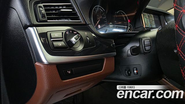 BMW 5-Series 2016 — photo 17