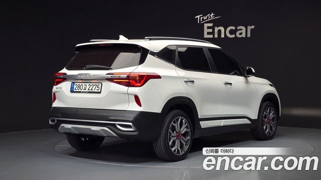Kia Seltos 2023 — photo 2