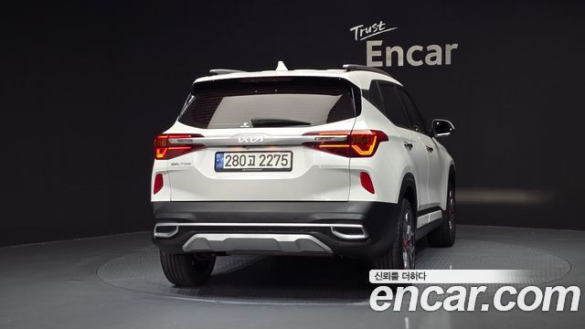 Kia Seltos 2023 — photo 4
