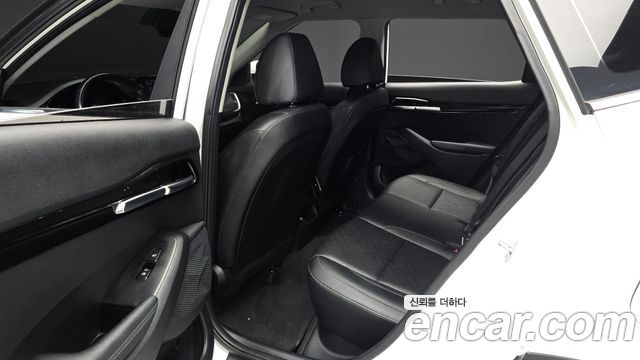 Kia Seltos 2023 — photo 11