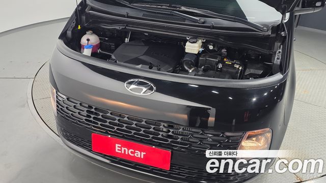 Hyundai Staria 2023 — photo 6