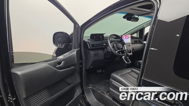 Hyundai Staria 2023 — photo 10