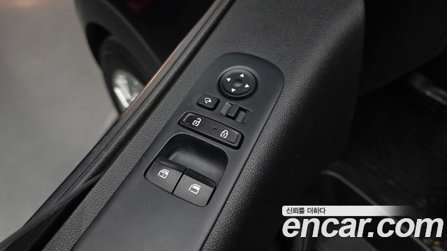 Hyundai Staria 2023 — photo 12