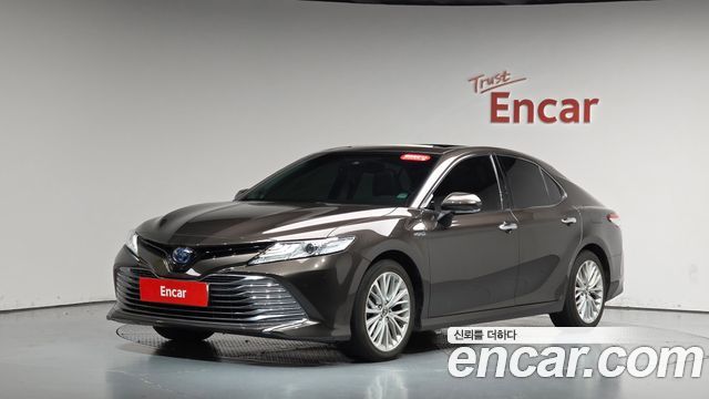 Toyota Camry 2018 — photo 37