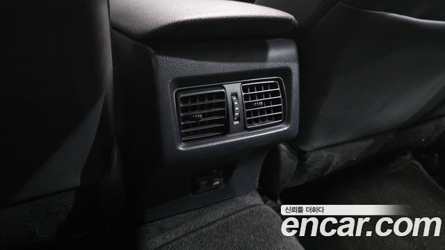 Toyota Camry 2018 — photo 30