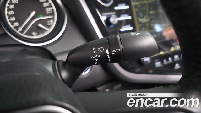 Toyota Camry 2018 — photo 33