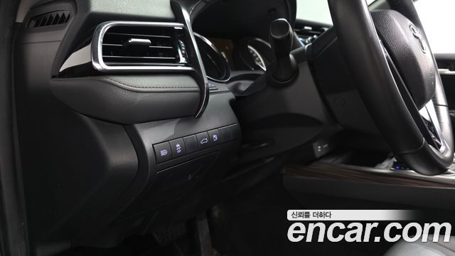 Toyota Camry 2018 — photo 35
