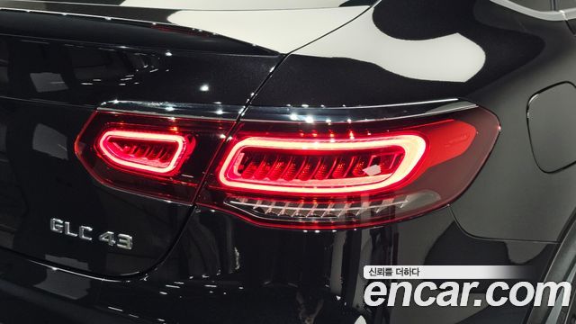 Mercedes-Benz GLC-Class 2022 — photo 9
