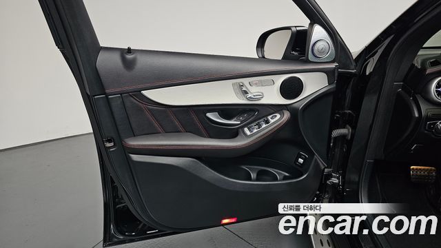 Mercedes-Benz GLC-Class 2022 — photo 14