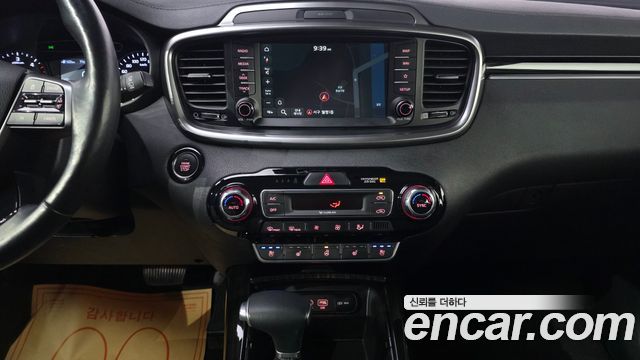 Kia Sorento 2019 — photo 16