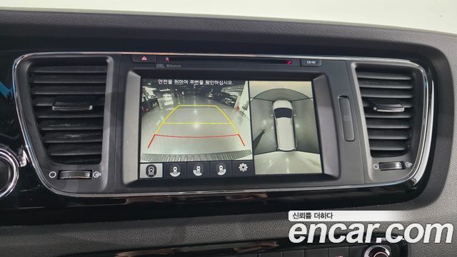 Kia Canival 2018 — photo 20