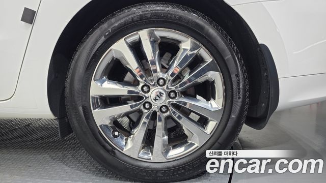 Kia Canival 2018 — photo 7