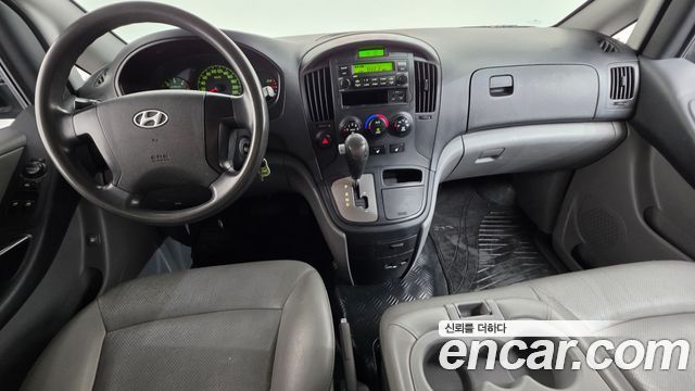 Hyundai Starex 2012 — photo 7