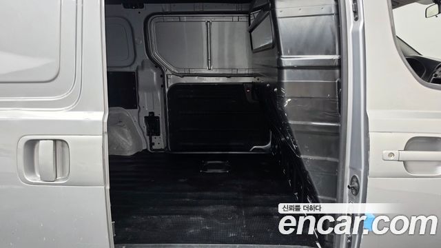 Hyundai Starex 2012 — photo 12