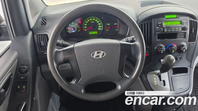 Hyundai Starex 2012 — photo 13