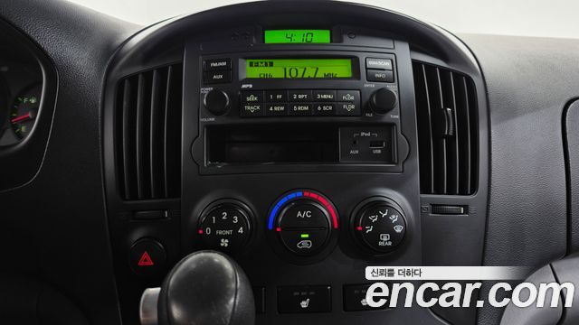 Hyundai Starex 2012 — photo 14