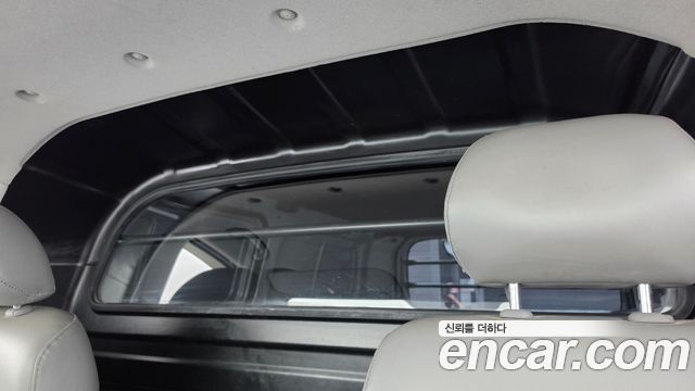 Hyundai Starex 2012 — photo 19