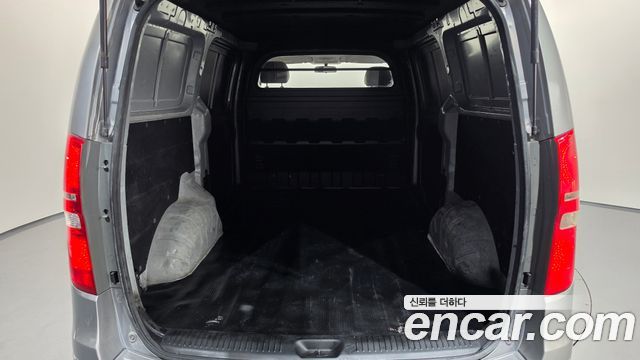Hyundai Starex 2012 — photo 20