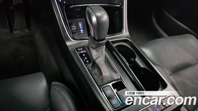 Hyundai Grandeur 2018 — photo 12