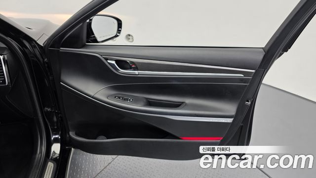 Hyundai Grandeur 2018 — photo 15