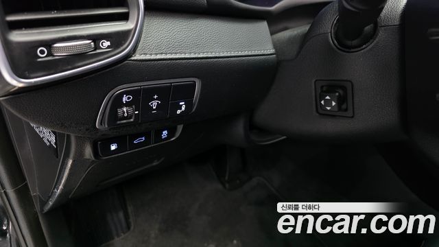 Hyundai Grandeur 2018 — photo 29