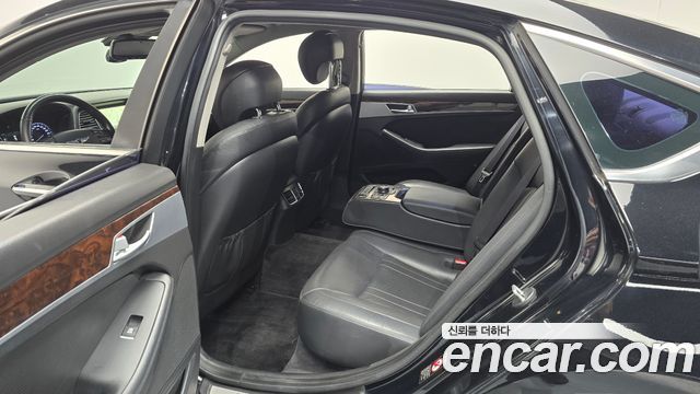 Hyundai Genesis 2014 — photo 17