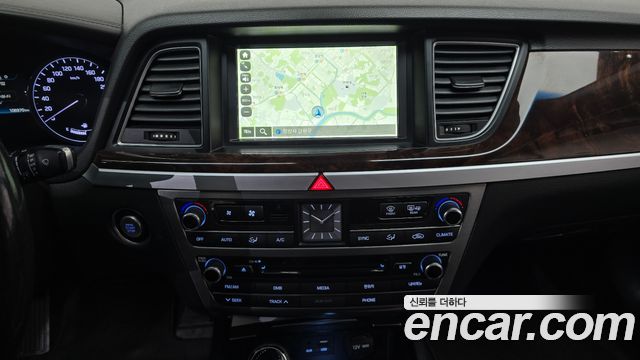 Hyundai Genesis 2014 — photo 18